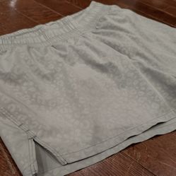 Women’s Medium Gap fit Running Shorts $10