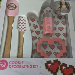 Cookie Decorating Set