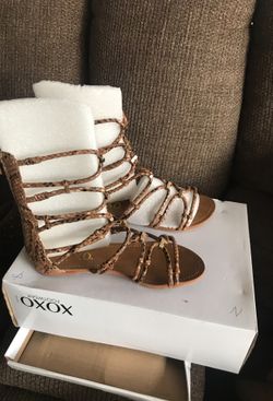 Women’s sandals
