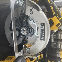 Dewalt Sawzall And Circulars Saws Everything Sold Separate Description For Prices