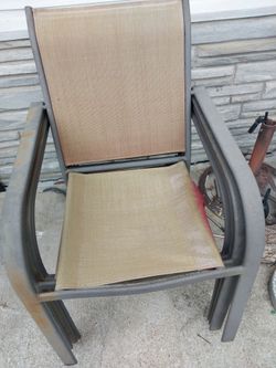 4 Patio Chairs
