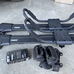 Thule Roof Rack AeroBlade 7603B for Sale in Lynnwood WA