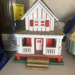 Custom Birdhouse