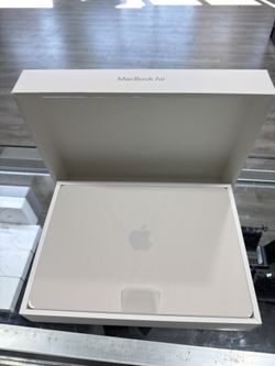 Brand New 2022 MacBook Air 13-Inch (M2) $599 or $60 Down! iPhone