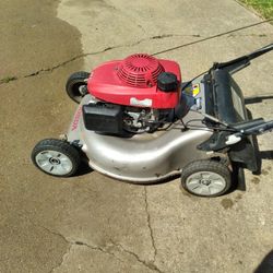 Honda HRR216 Lawn Mower 