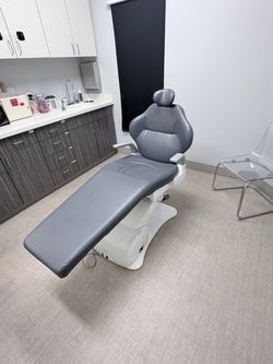 Dental / patient chairs