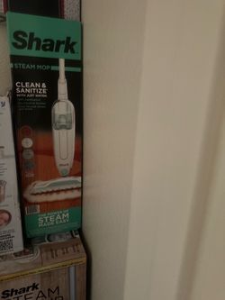 Steam mop shark