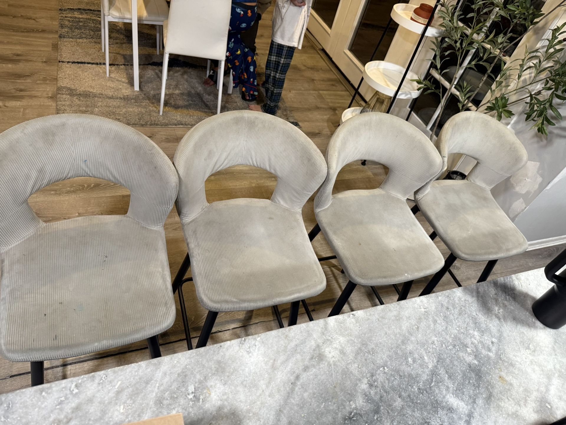 4 Bar Stools
