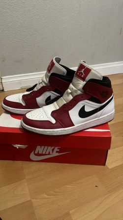Negotiable! Air Jordan 1 Mid Chicagos