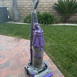 Dyson Vacuum 