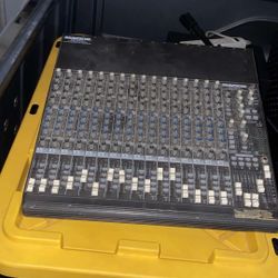 Mackie Vlz Pro Mixer