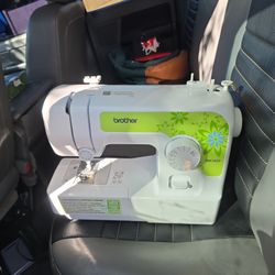 Brother SM 1400 Sewing Machine 