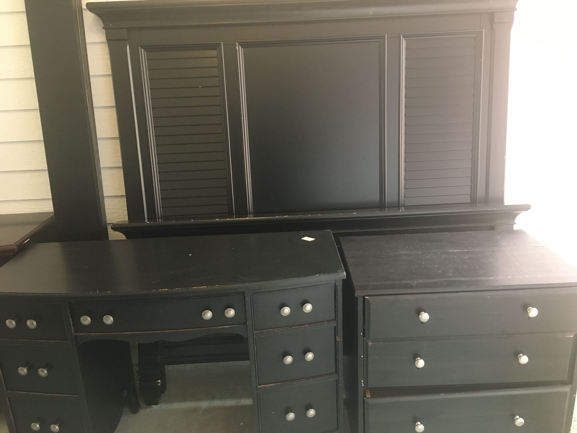 Queen Bedroom Set w/ Desk