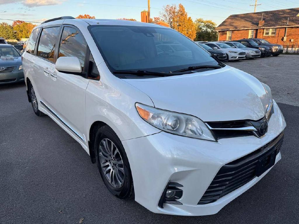 2018 Toyota Sienna