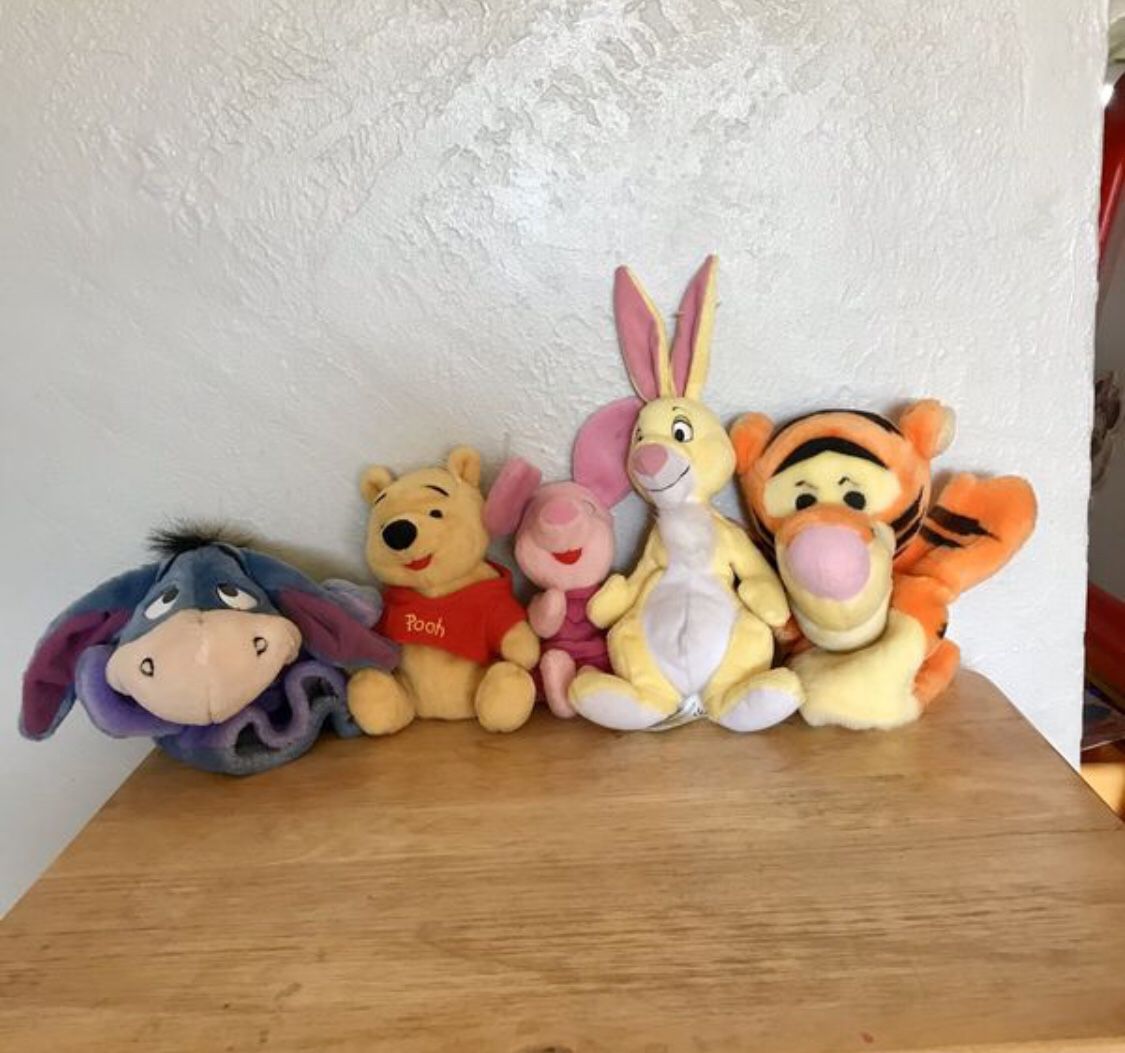 DISNEY WINNIE THE POOH COLLECTION like new
