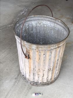 One vintage metal can yard Decour mini trashcan