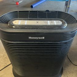 Honeywell HEPA200 Air Purifier 