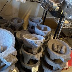 Molcajetes De 7”, 8”, 9”, 10”, 12”, 16”. Son Nuevos   Barean Los Precios.   