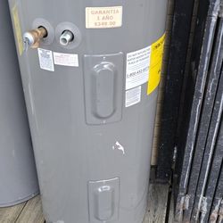 New Electric Water Heater 40 And 50 Gallons 1 Year Warranty Garantia Por Escrito 