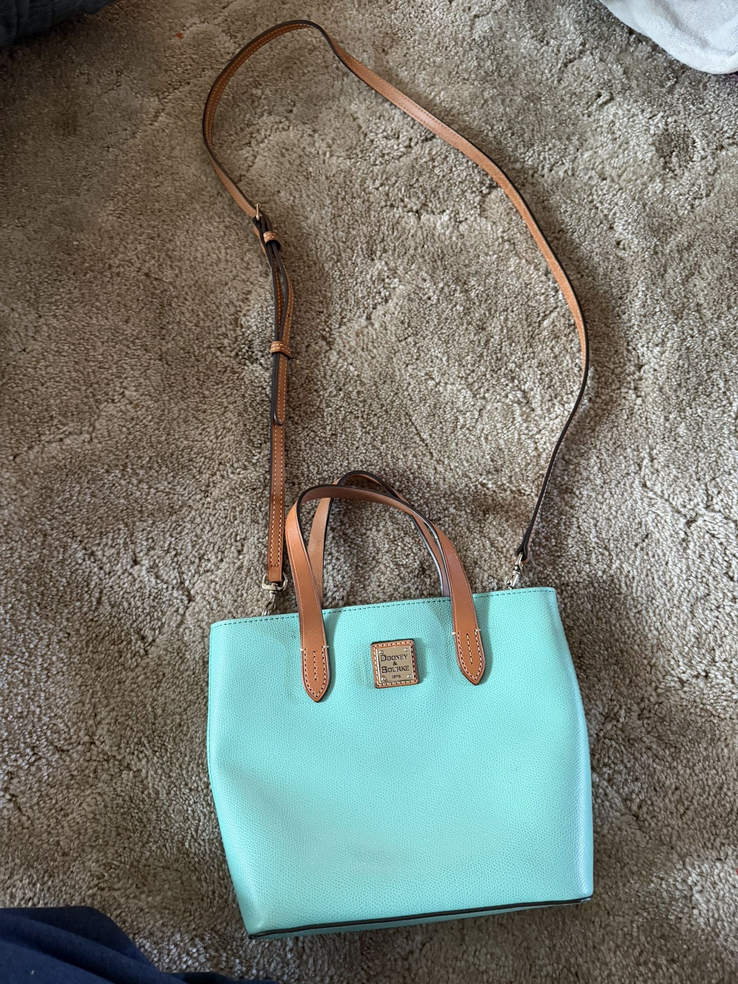 Dooney & Bourke