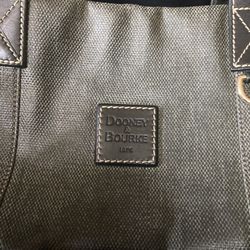 Dooney& Bourke
