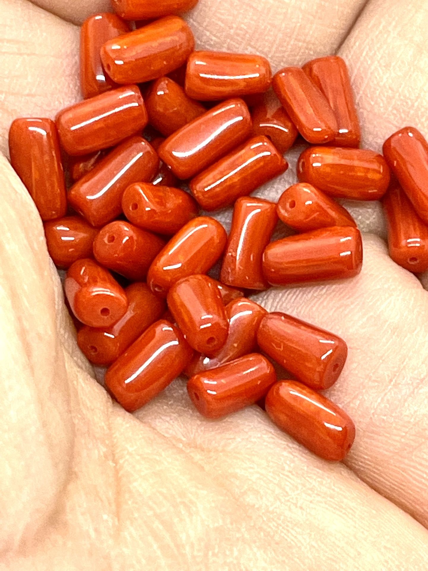 Lot Of 34 Ox Blood Coral Beads 