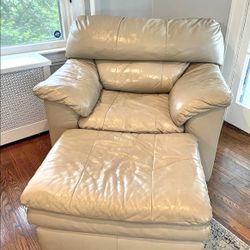 LA-Z-BOY Leather Armchair with Ottoman