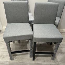DINNING CHAIRS with wooden legs Set Of 4 New!