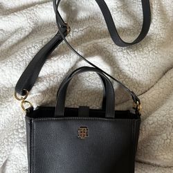 Tommy hilfiger bag