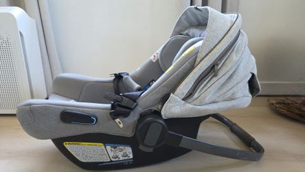 Nuna Car Seat With Base $300 OBO