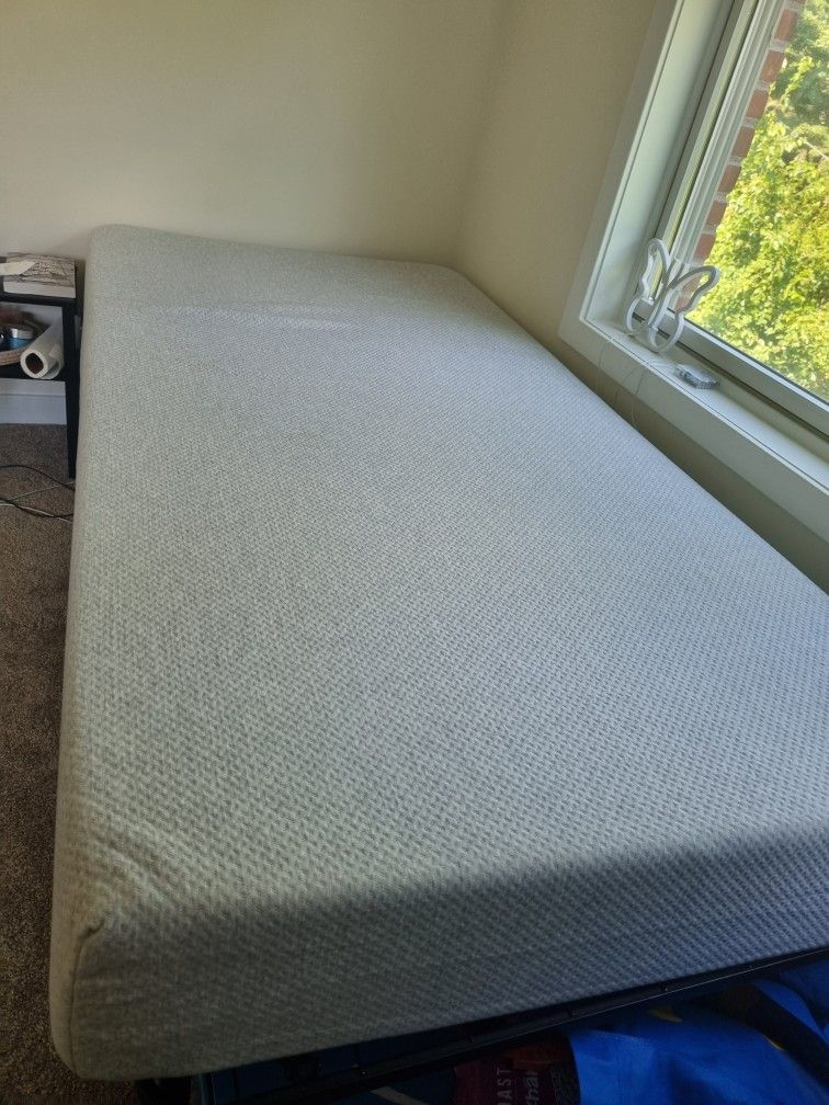 Zinus Twin 8 Inch Memory Foam Mattress