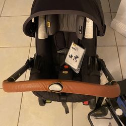 Doona Stroller With Base 