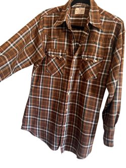 RARE Vintage wool blend machine washable Dee Cee Brand Pearl snap button. Brown Plaid Western Shirt Men’s unisex Size: M/L (15.5” neck / 33” sleeve)  