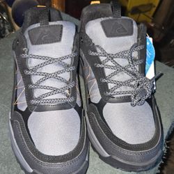 Men's Shoes  ** NEW **