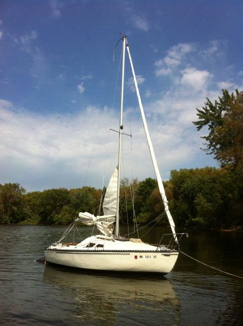 19 ft Mirage 5.5 sailboat for sale