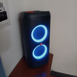 JBL Party Box 300