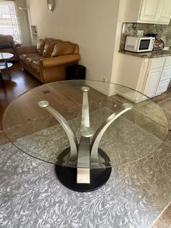 Round Glass Dining Table