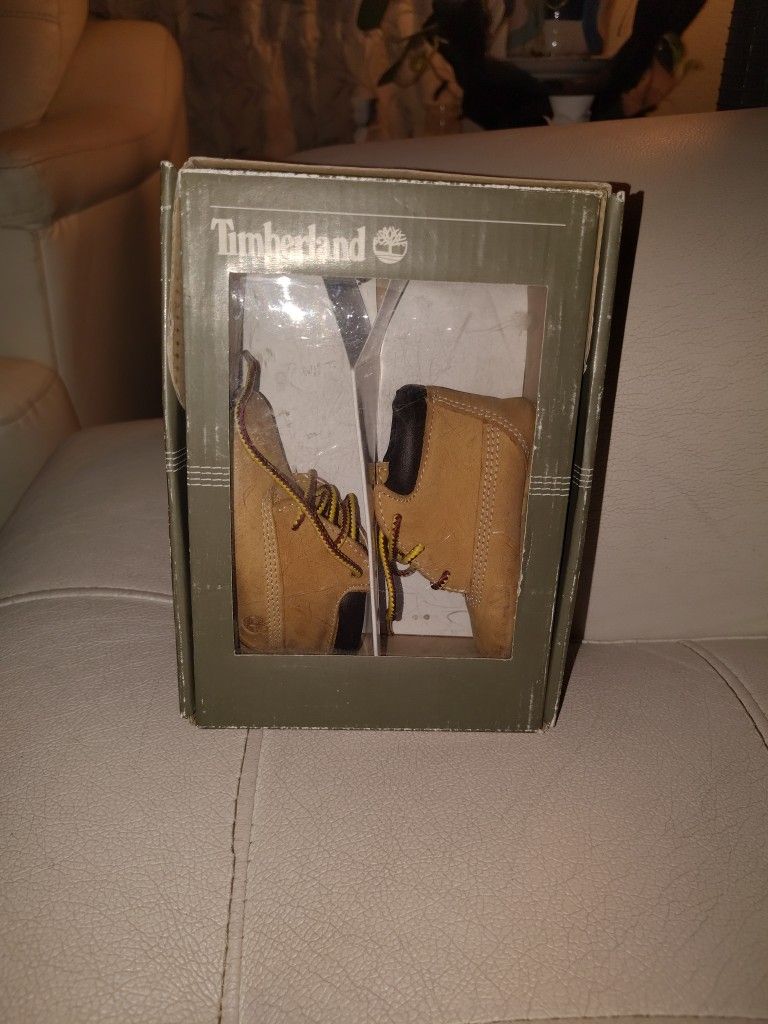 Timberland Crib Shoes Size 1