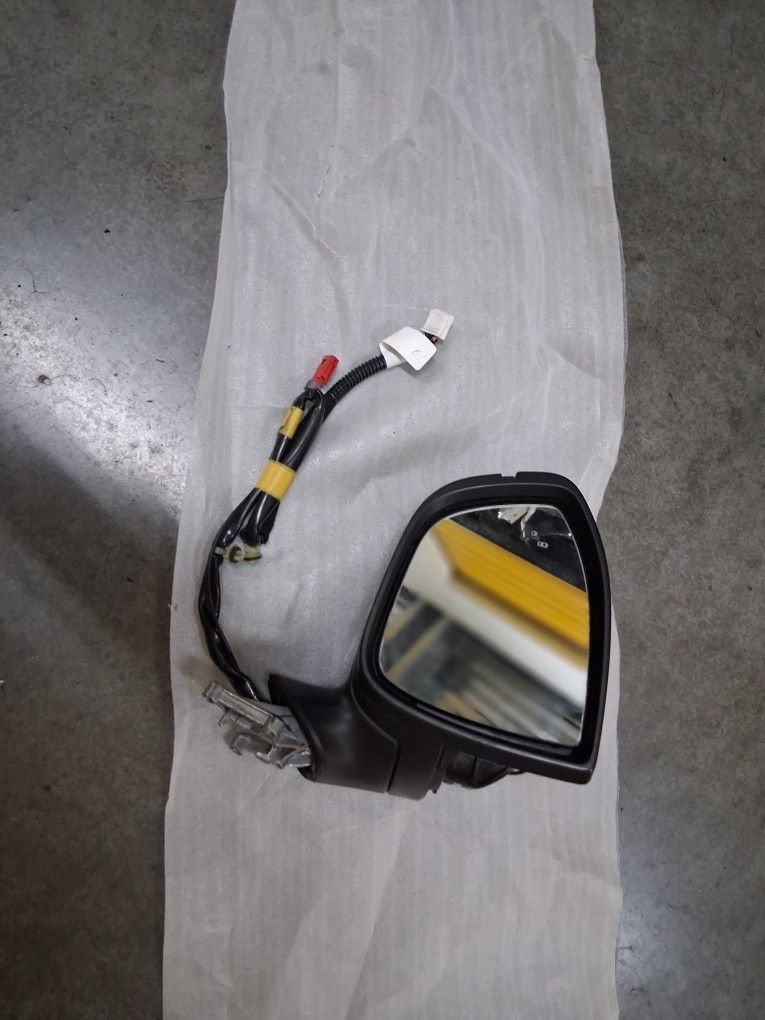 Nissan Pathfinder Mirror 