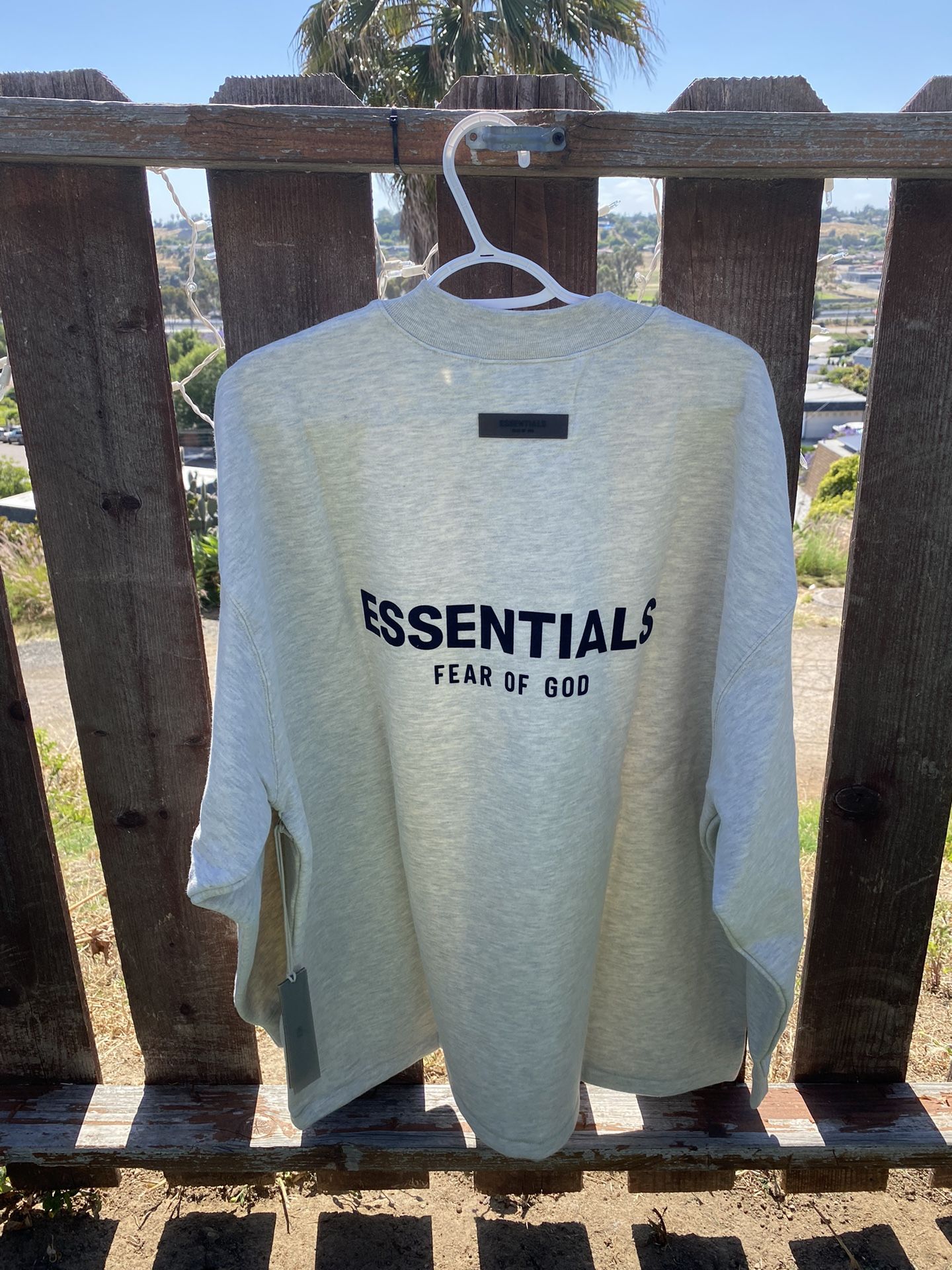 Essentials Crew Neck