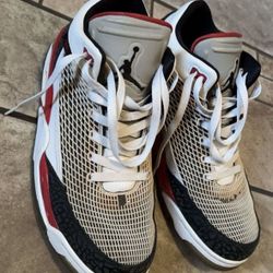 Man Jordans Size 9 