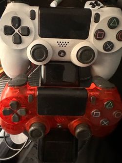 PS4 controllers used