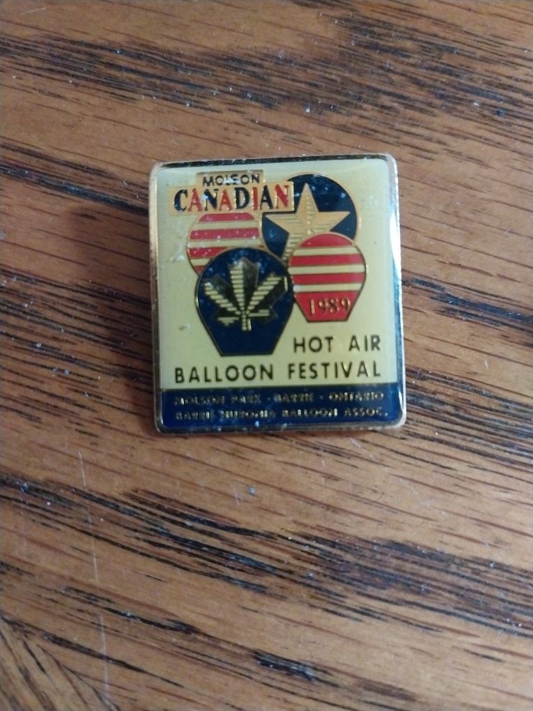 Vintage Molson Canadian Lapel Pin