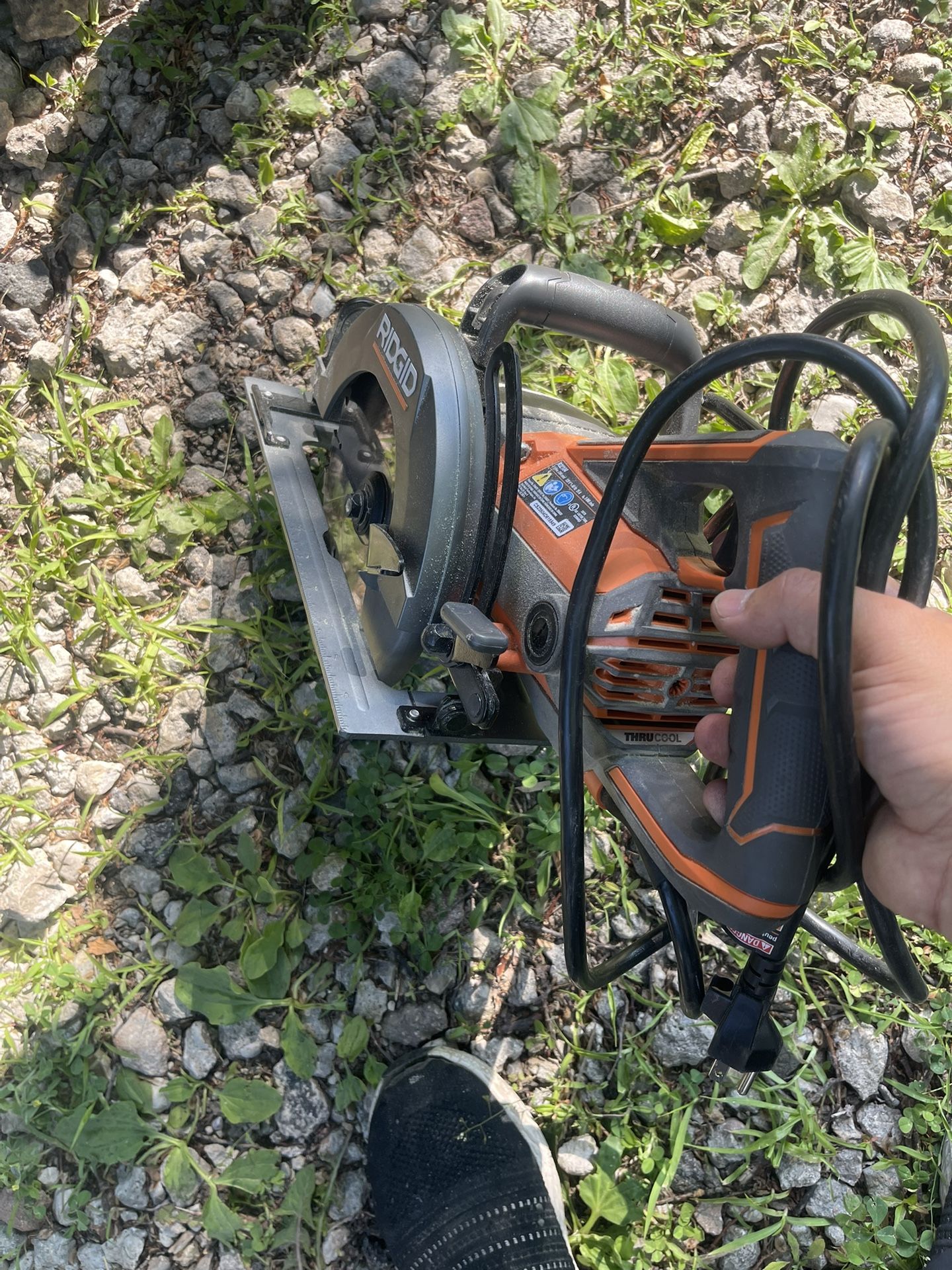 Right Hand Wired Circular Saw