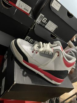 Cement Jordan 3s