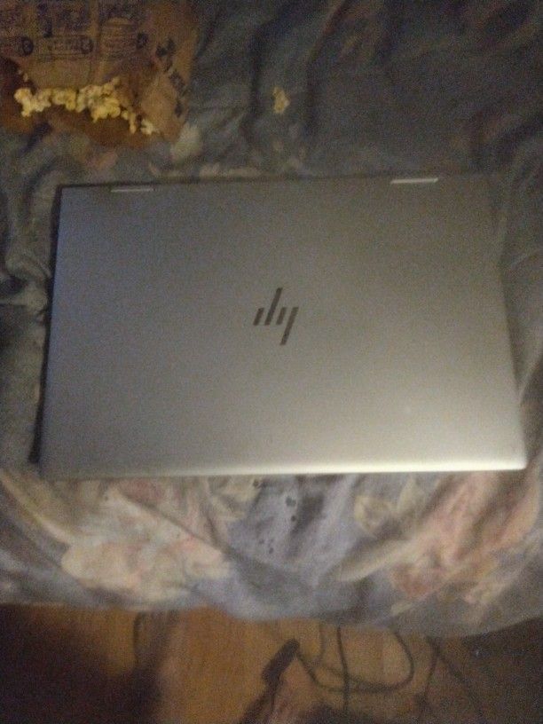 16 " 2/1 HP Envy Personal Laptop