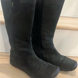 KEEN BLACK SUEDE LEATHER BOOTS WOMEN'S 6.5