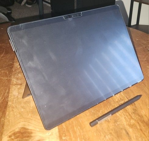 Microsoft Surface Pro 8 + Bamboo Ink Plus