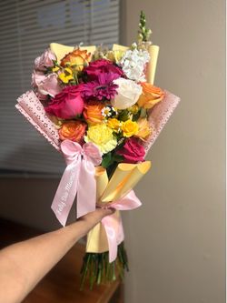 Rose bouquet ramo flower arrangement
