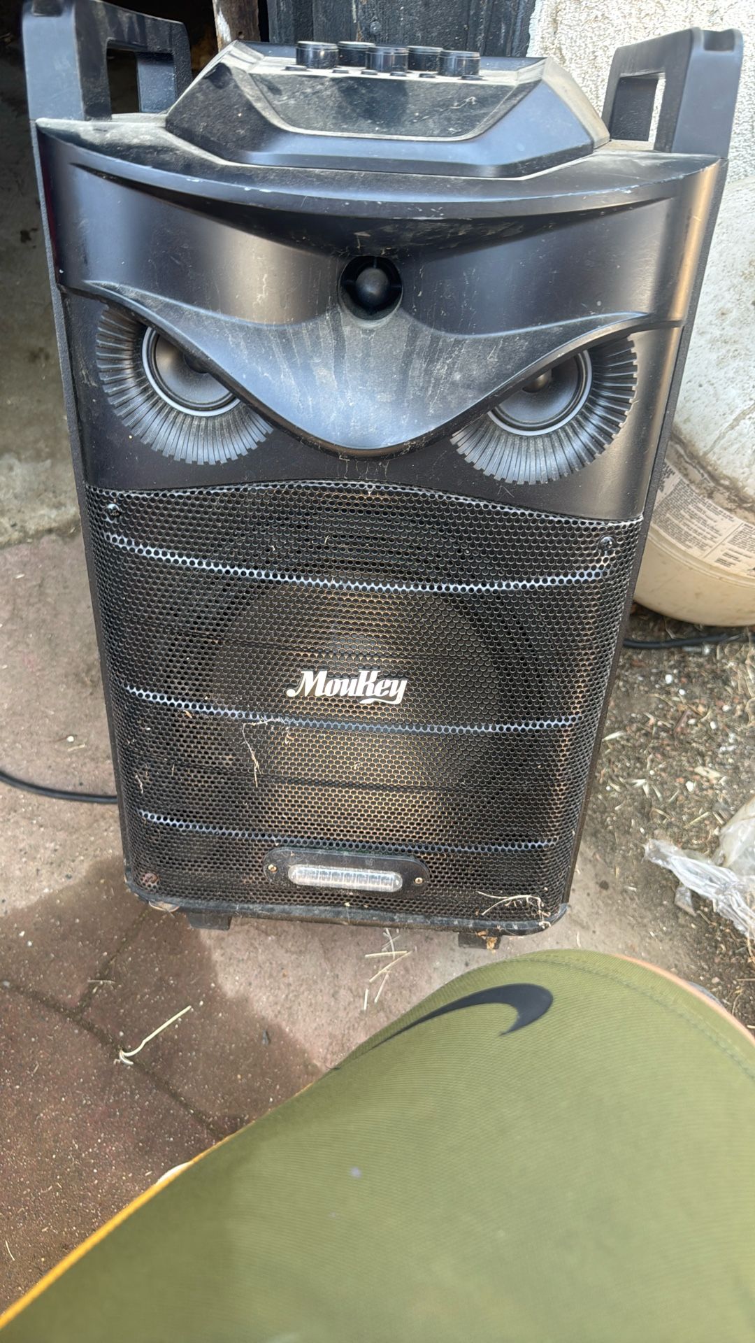 Speaker